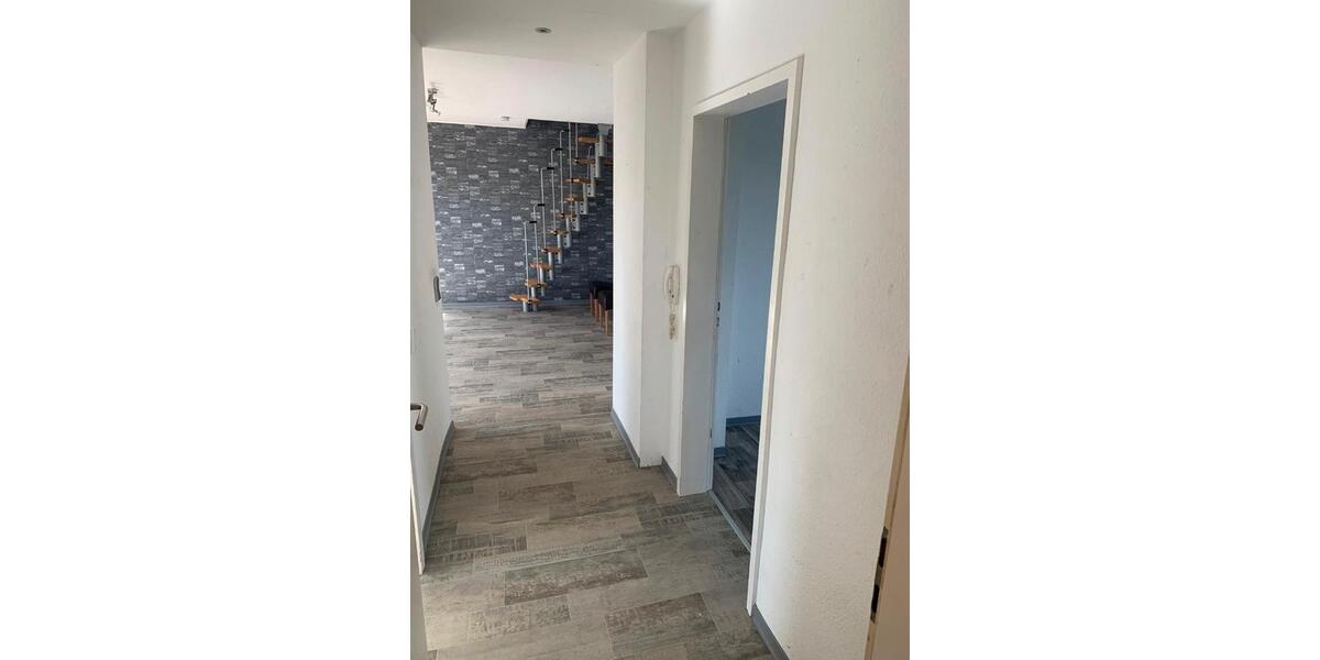 Dachgeschoßwohnung Rehlingen-Siersburg Siersburg - 2 Zimmer, 75 m&sup2;, 530&euro; | Angebot:25398857