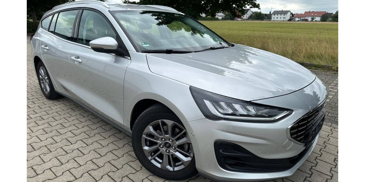 Ford Focus 46.000 km 17.990 &euro; Dinkelscherben 86424