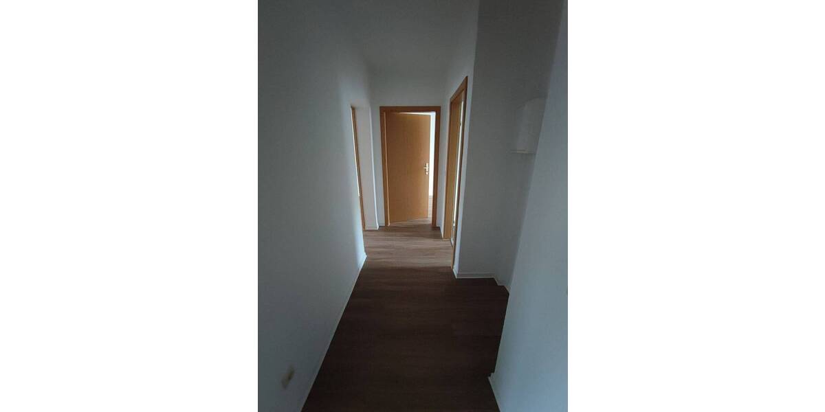 Etagenwohnung Merseburg Kötzschen - 3 Zimmer, 58 m&sup2;, 379&euro; | Angebot:26879186