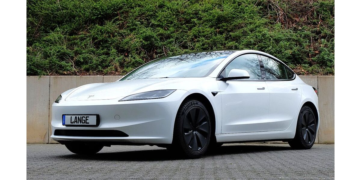 Tesla Model 3 20.836 km 35.980 &euro; Köln 50996