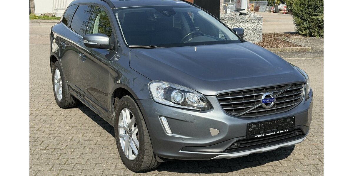 Volvo XC60 Momentum AWD / SitzH / Panorama 104.000 km 20.490 &euro; Donauwörth 86609
