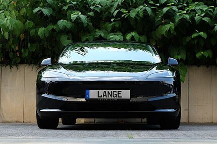 Tesla Model 3 34.246 km 51.300 &euro; Köln 50996