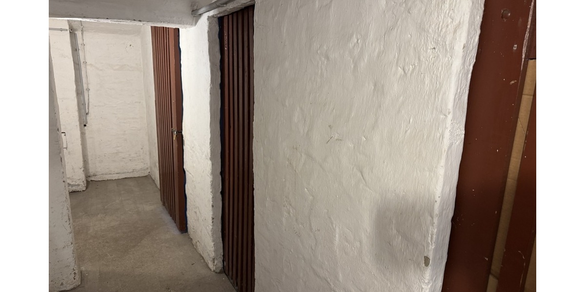 3-Raum ETW mit Balkon, Garage und Stellplatz in Gera - Etagenwohnung Gera Ostviertel | Angebot:26586644
