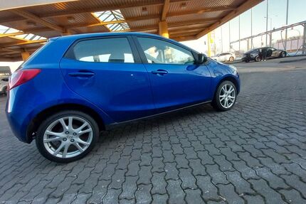 Mazda 2 116.000 km 3.650 &euro; berlin 12555
