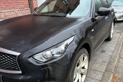 INFINITI QX70 131.000 km 15.800 &euro; Jülich 52428