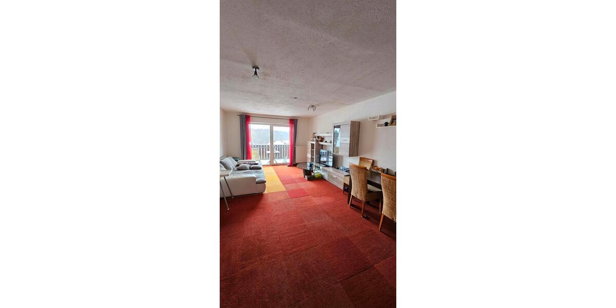 Helle 3-Zimmer Wohnung im 3. OG in Neustadt bei Coburg mit Balkon 3 zimmer