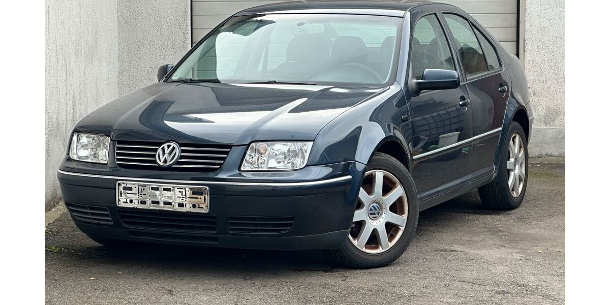 VW Bora 215.000 km 1.290 &euro; Leinefelde 37327