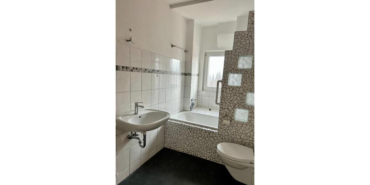 Dachgeschoßwohnung Alfeld (Leine) - 4 Zimmer, 100 m&sup2;, 690&euro; | Angebot:25489018