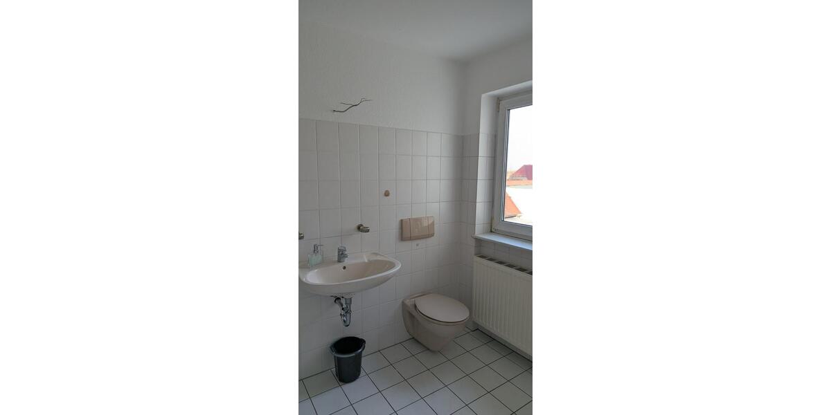 Dachgeschoßwohnung Calbe (Saale) - 2 Zimmer, 57 m&sup2;, 43.000&euro; | Angebot:24688385