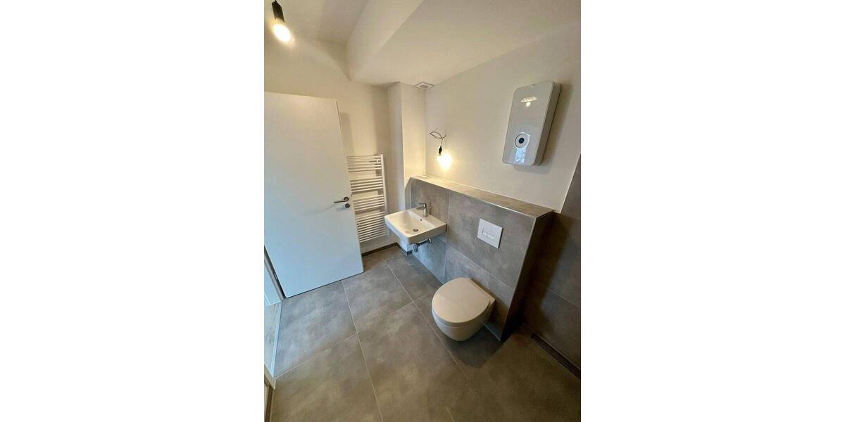 Etagenwohnung Düsseldorf Bilk - 4 Zimmer, 145 m&sup2;, 2.400&euro; | Angebot:26861741