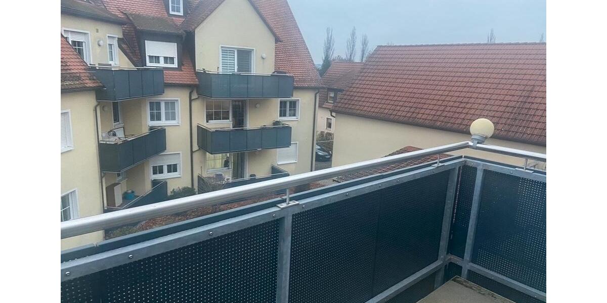 Etagenwohnung Markt Erlbach - 4.5 Zimmer, 110 m&sup2;, 280.000&euro; | Angebot:26823797