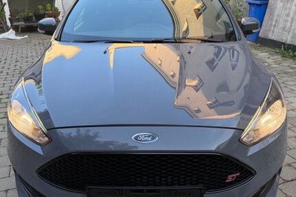 Ford Focus 134.000 km 12.399 &euro; Passau 94032