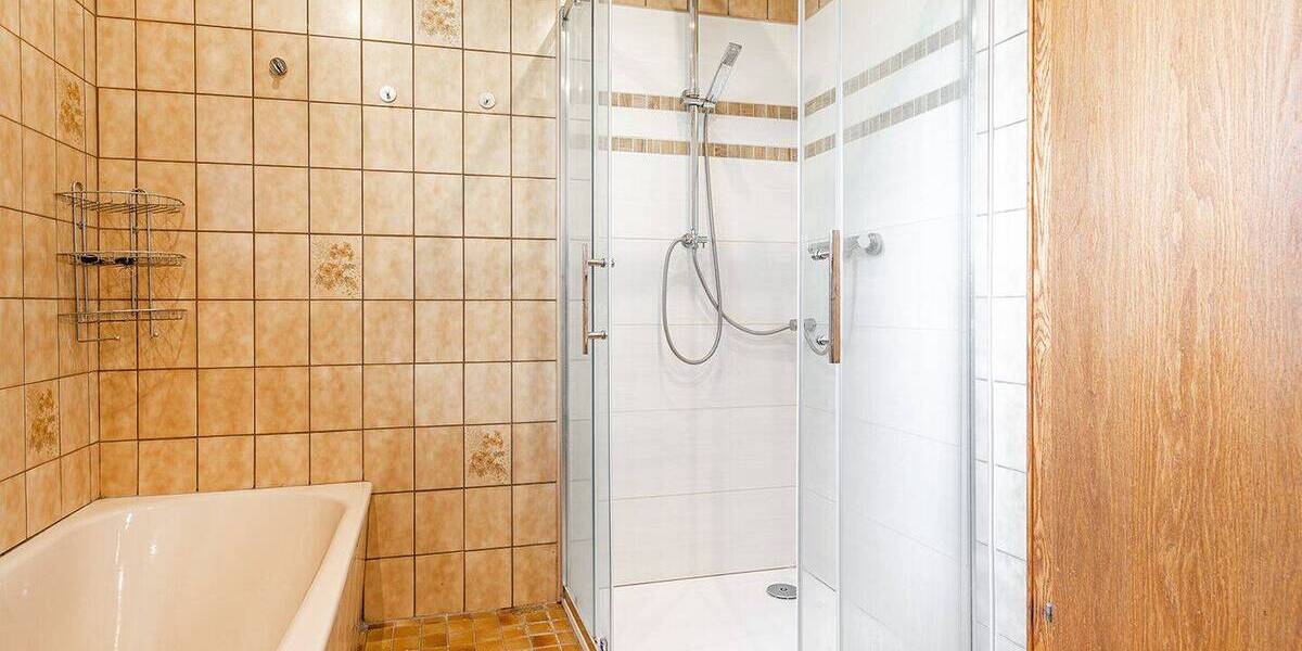 Einfamilienhaus Blomberg - 1 Zimmer, 240 m&sup2;, 399.000&euro; | Angebot:26815807