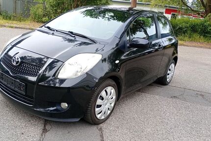 Toyota Yaris 230.000 km 1.199 &euro; Bargteheide bei Hamburg 22941