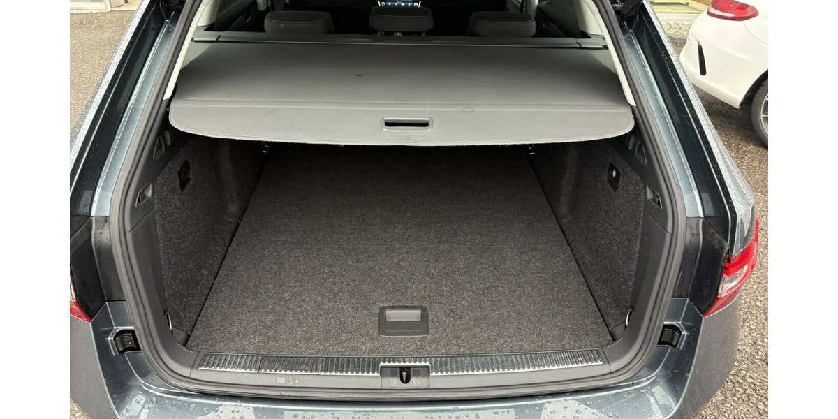 Skoda Superb 2.0 TSI STYLE/4x4/PANO/KAMERA/MEMORY/DAB 145.673 km 19.900 € Villingen-Schwenningen 78054