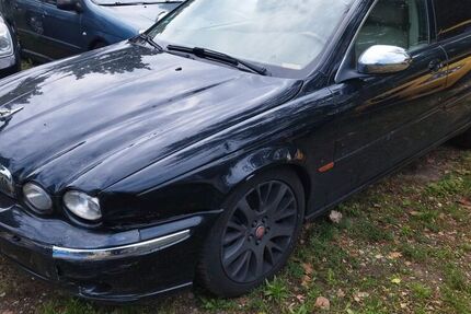 Jaguar X-Type