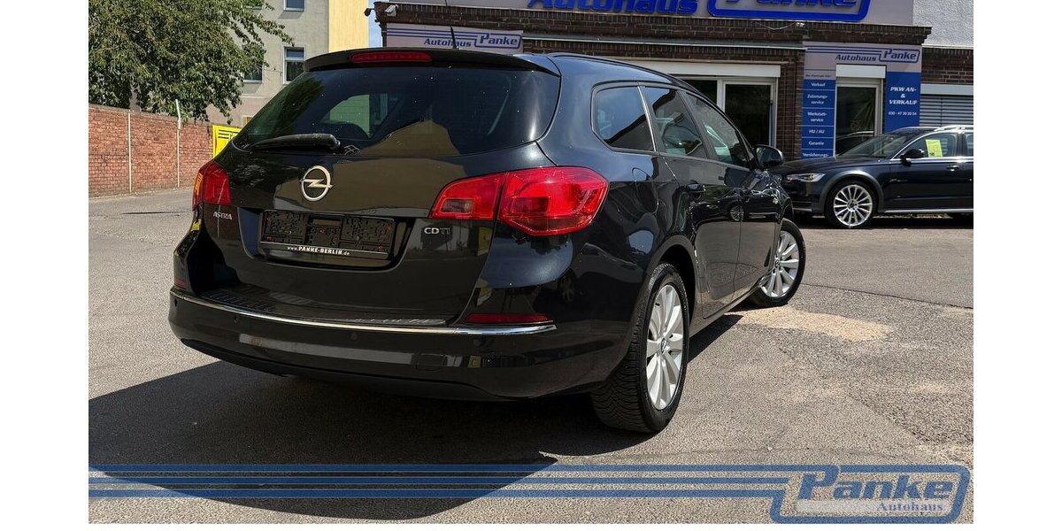 Opel Astra Selection*Tempo*Navi*Klima*SHZ*AHK*DachT. 175.681 km 3.890 &euro; Berlin 13187