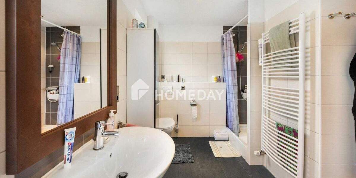 Reihenmittelhaus Bremerhaven Lehe - 7 Zimmer, 185 m&sup2;, 269.000&euro; | Angebot:25773316
