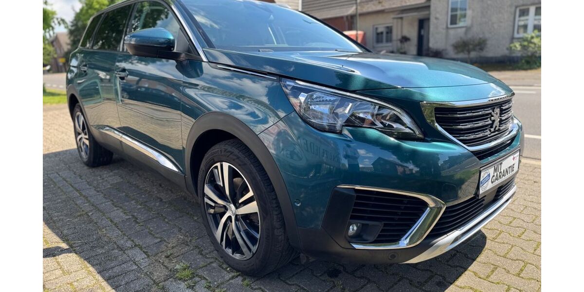 Peugeot 5008 135.310 km 13.730 &euro; Kerpen 50171