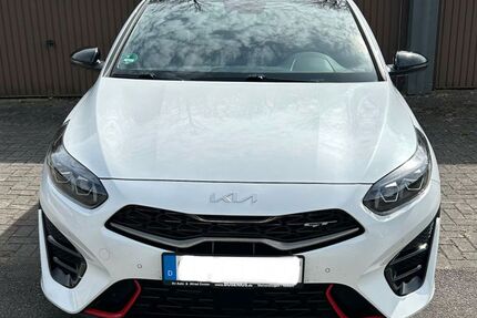 Kia pro ceed / ProCeed 67.500 km 21.999 &euro; Finnentrop 57413