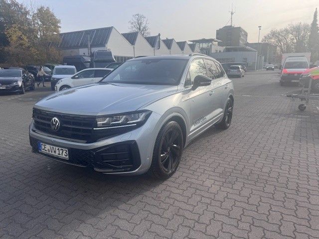 VW Touareg 26.500 km 71.994 &euro; Celle 29221