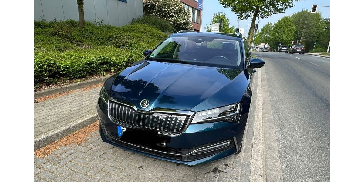 Skoda Superb 52.000 km 21.500 &euro; Essen 45147