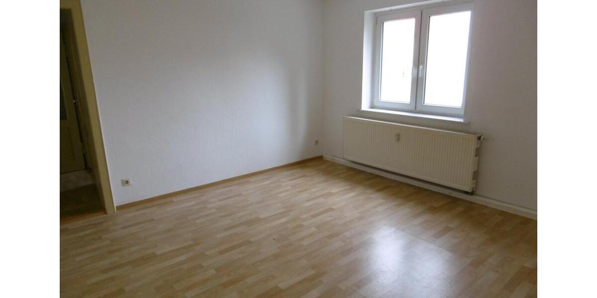 Erdgeschoßwohnung Gröditz - 1 Zimmer, 36 m&sup2;, 190&euro; | Angebot:25438190