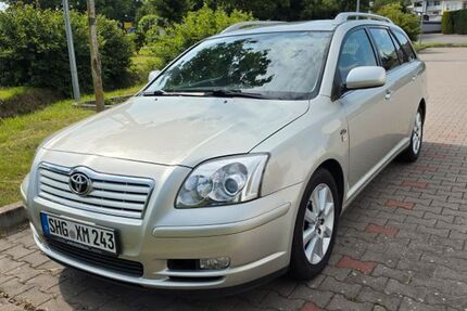 Toyota Avensis 242.000 km 2.450 &euro; Barsinghausen 30890