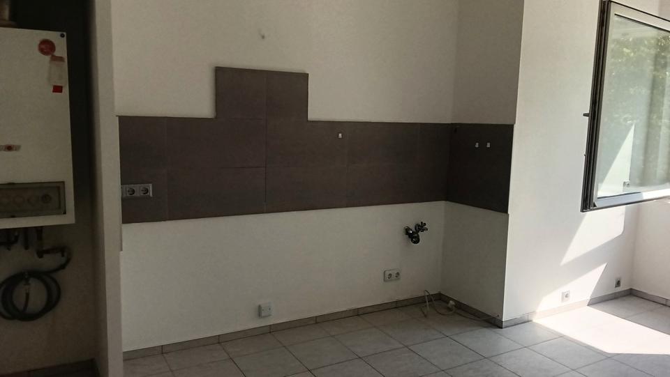 Etagenwohnung Velbert Velbert-Mitte - 3 Zimmer, 100 m&sup2;, 800&euro; | Angebot:26001851