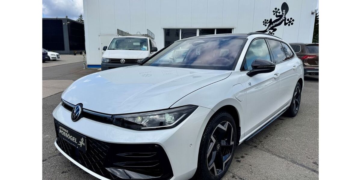 VW Passat Variant 5.429 km 51.850 &euro; Naumburg 06618