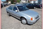 Opel Kadett E Beauty Lim. SEDAN GSD AUTOM- SERVO 74.000 km 6.950 &euro; Hannover 30179