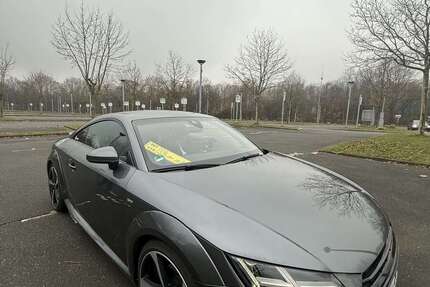 Audi TT 207.000 km 18.500 &euro; Hamburg 22049