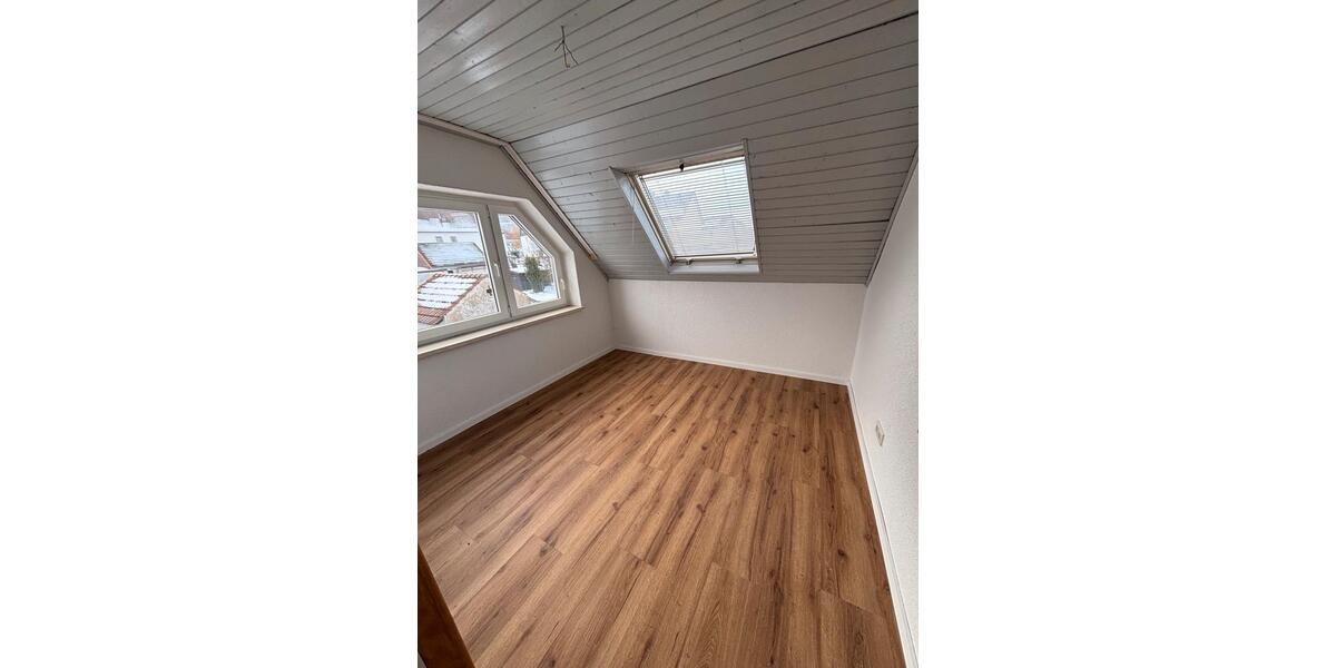 Etagenwohnung Bad Hersfeld - 3.5 Zimmer, 65 m&sup2;, 600&euro; | Angebot:25598816