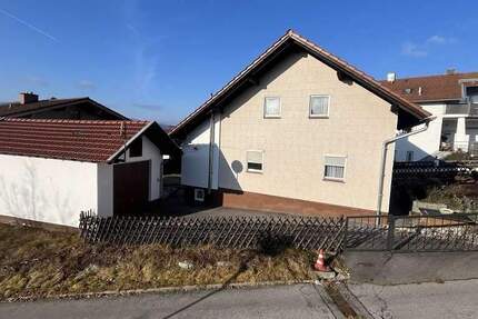 Schmuckes Wohnhaus in der Stadt Viechtach OT Blossersberg 4 zimmer