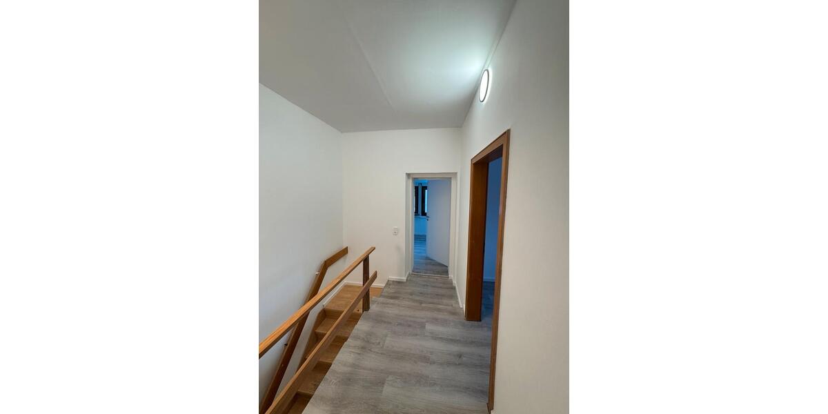 Doppelhaushälfte Betzdorf - 4 Zimmer, 90 m&sup2;, 1.000&euro; | Angebot:26314582