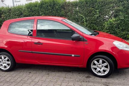 Renault Clio 102.000 km 2.900 &euro; Bruchmühlbach-Miesau 66892