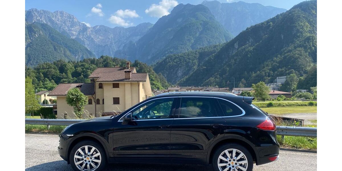 Porsche Cayenne 241.000 km 18.900 &euro; Freilassing 83395