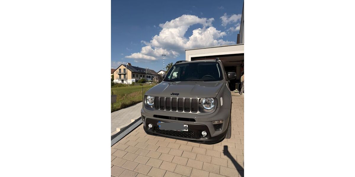 Jeep Renegade 55.506 km 22.590 &euro; Starnberg 82319