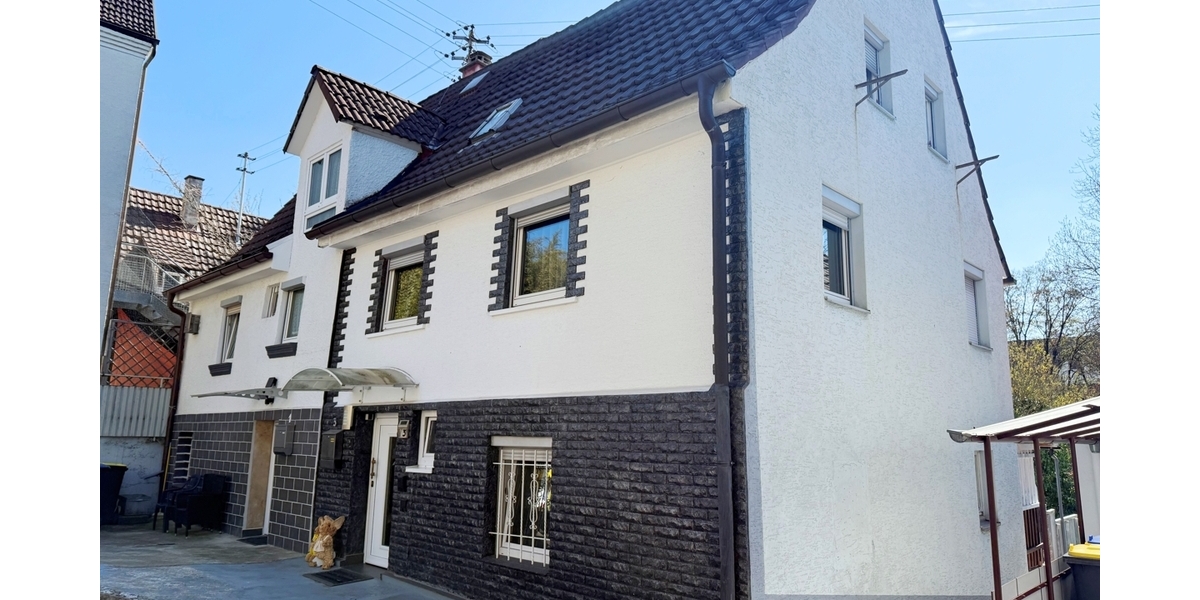 „Charmante Doppelhaushälfte mit großem Grundstück und Entwicklungsmöglichkeiten“ - Doppelhaushälfte Waiblingen / Neustadt Rems-Murr-Kreis Kreis | Angebot:26088410