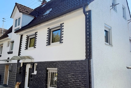 „Charmante Doppelhaushälfte mit großem Grundstück und Entwicklungsmöglichkeiten“ - Haus Waiblingen / Neustadt Rems-Murr-Kreis Kreis | Angebot:26088410