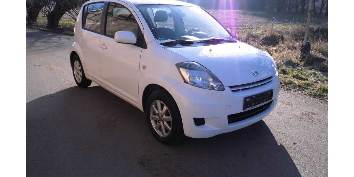Daihatsu Sirion 103.000 km 4.950 &euro; Glauchau 08371