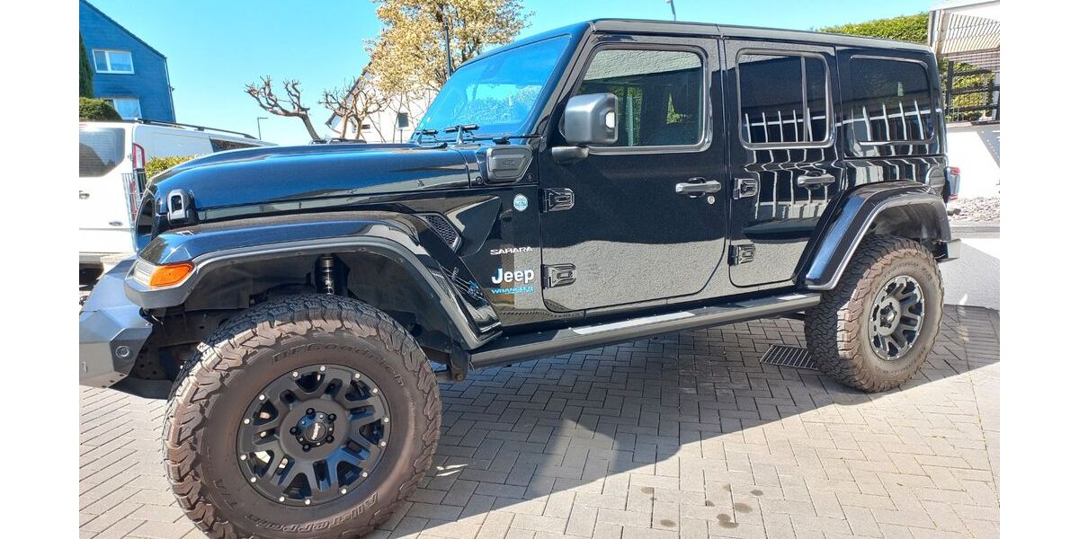 Jeep Wrangler 82.000 km 45.900 &euro; Essen 45131