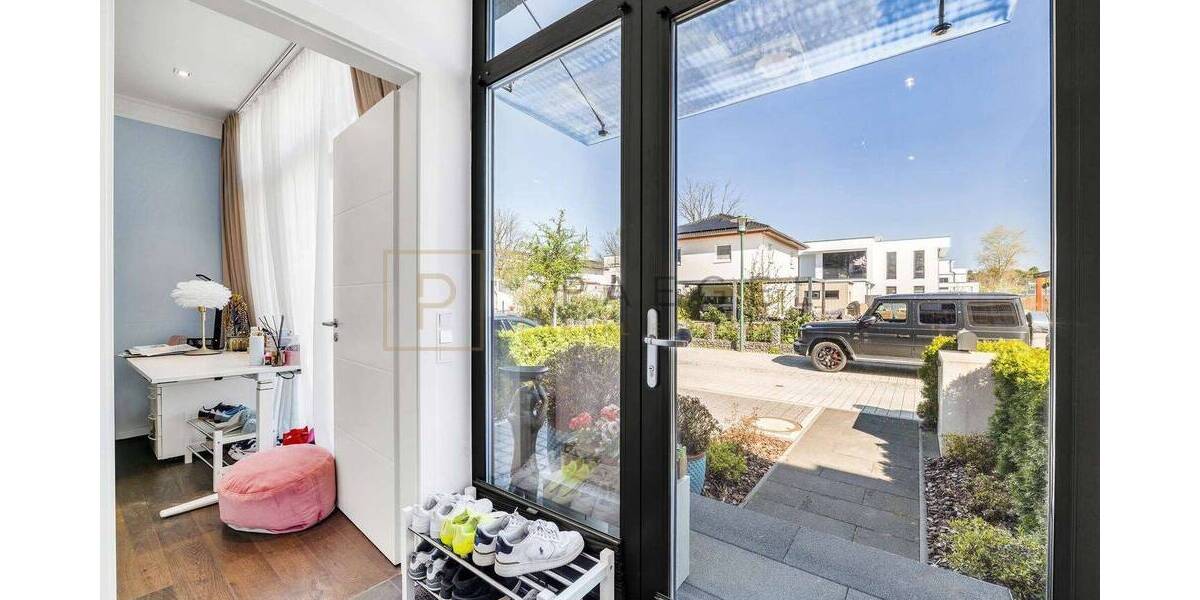 Reihenmittelhaus Potsdam Groß Glienicke - 5 Zimmer, 206 m&sup2;, 3.200&euro; | Angebot:26700128