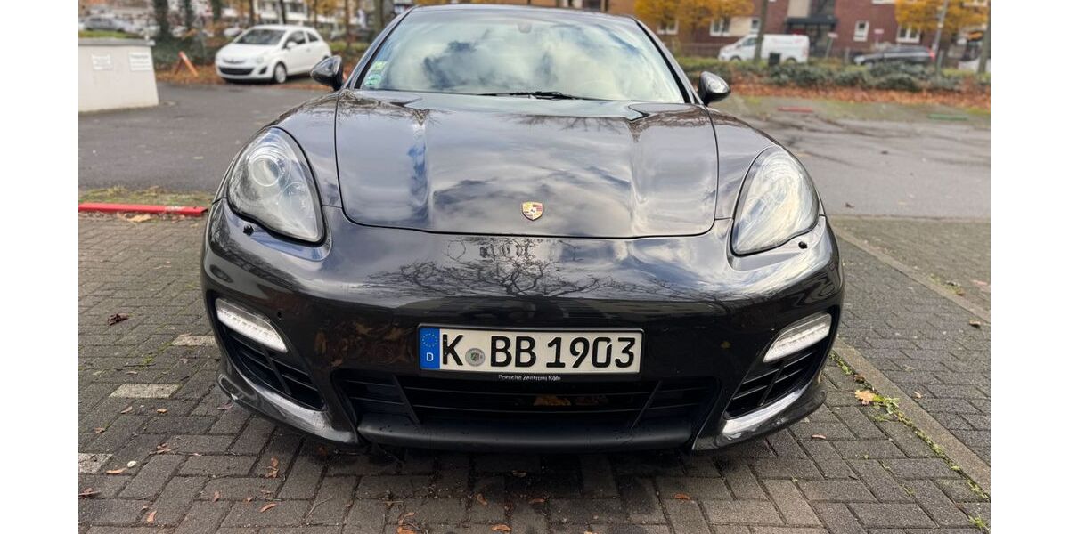 Porsche Panamera 247.017 km 19.900 € Köln 50827