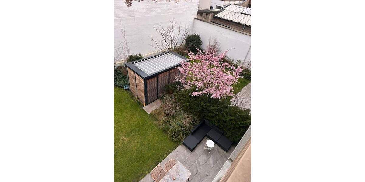 Etagenwohnung Düsseldorf Friedrichstadt - 2 Zimmer, 93 m&sup2;, 1.674&euro; | Angebot:25590400