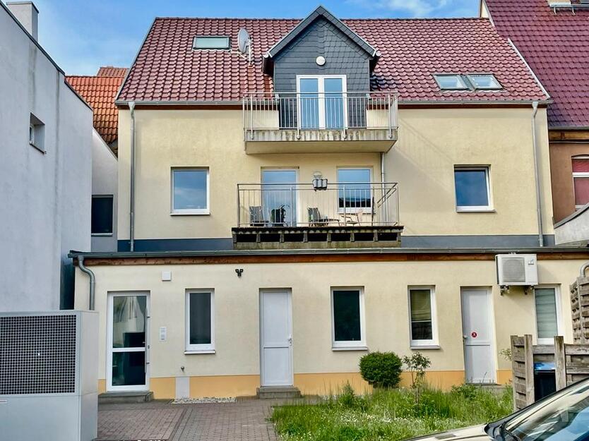 Energieeffiziente 3-Raumwohnung mit Balkon und Stellplatz in Bitterfeld zimmer