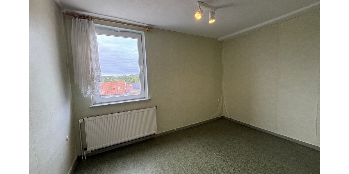 Solides Einfamilienhaus mit Potenzial in ruhiger Lage von Leinefelde-Worbis / OT Wingerode - Einfamilienhaus Leinefelde/ Wingerode | Angebot:25867000