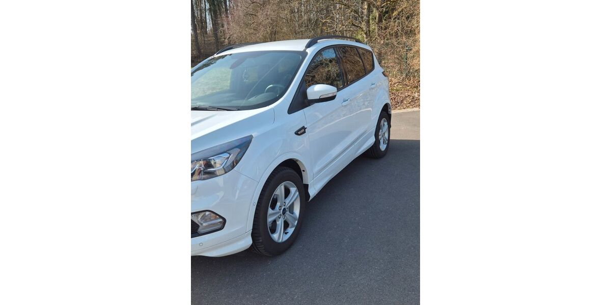 Ford Kuga 5.250 km 21.499 &euro; Rennerod 56477