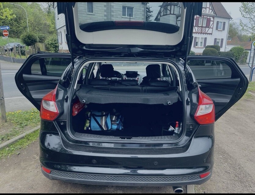 Ford Focus 174.000 km 4.999 € Friedberg 86316