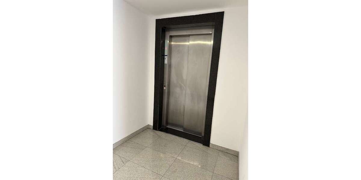 helle Wohnung zum Eigennutz oder ideal als Kapitalanlage 2 zimmer